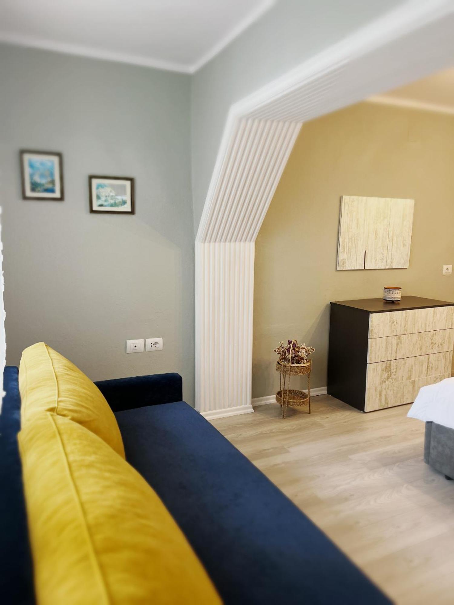 Joyful Apartment Tirana Esterno foto